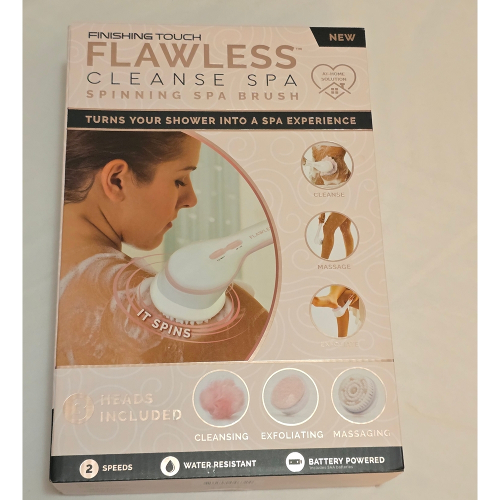*BRAND NEW* Flawless Cleanse Spa Spinning Spa Brush - White